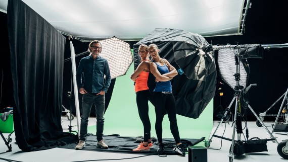 Beim Shooting der Geberit AquaClean Markenbotschafterinnen Beim Shooting der Geberit AquaClean Markenbotschafterinnen