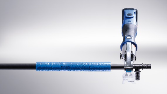 Geberit Presswerkzeug mit Geberit Power Test, Geberit Mepla vorgedämmtes Rohr