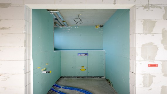 Die Systembeplankung im Gäste-WC des Mietshauses Die Systembeplankung im Gäste-WC des Mietshauses