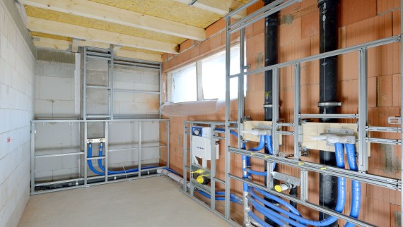 Das Privathaus der Familie Müller-Wiefel: Rohinstallation Familienbad Das Privathaus der Familie Müller-Wiefel: Rohinstallation Familienbad