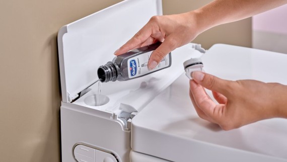 Wartung und Reinigung der Geberit AquaClean Dusch-WCs