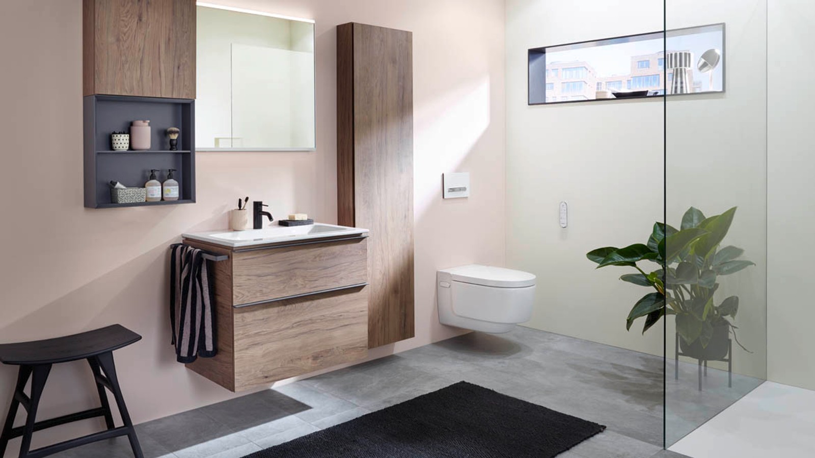 Badserie Geberit iCon mit Dusch-WC Geberit AquaClean Mera