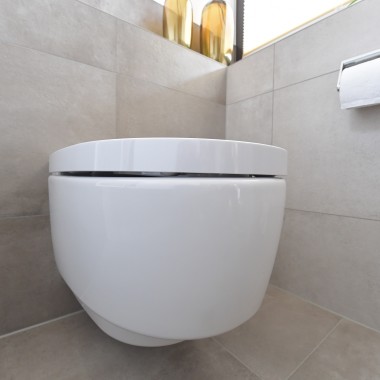 AquaClean Mera Classic Dusch-WC in Gästebad