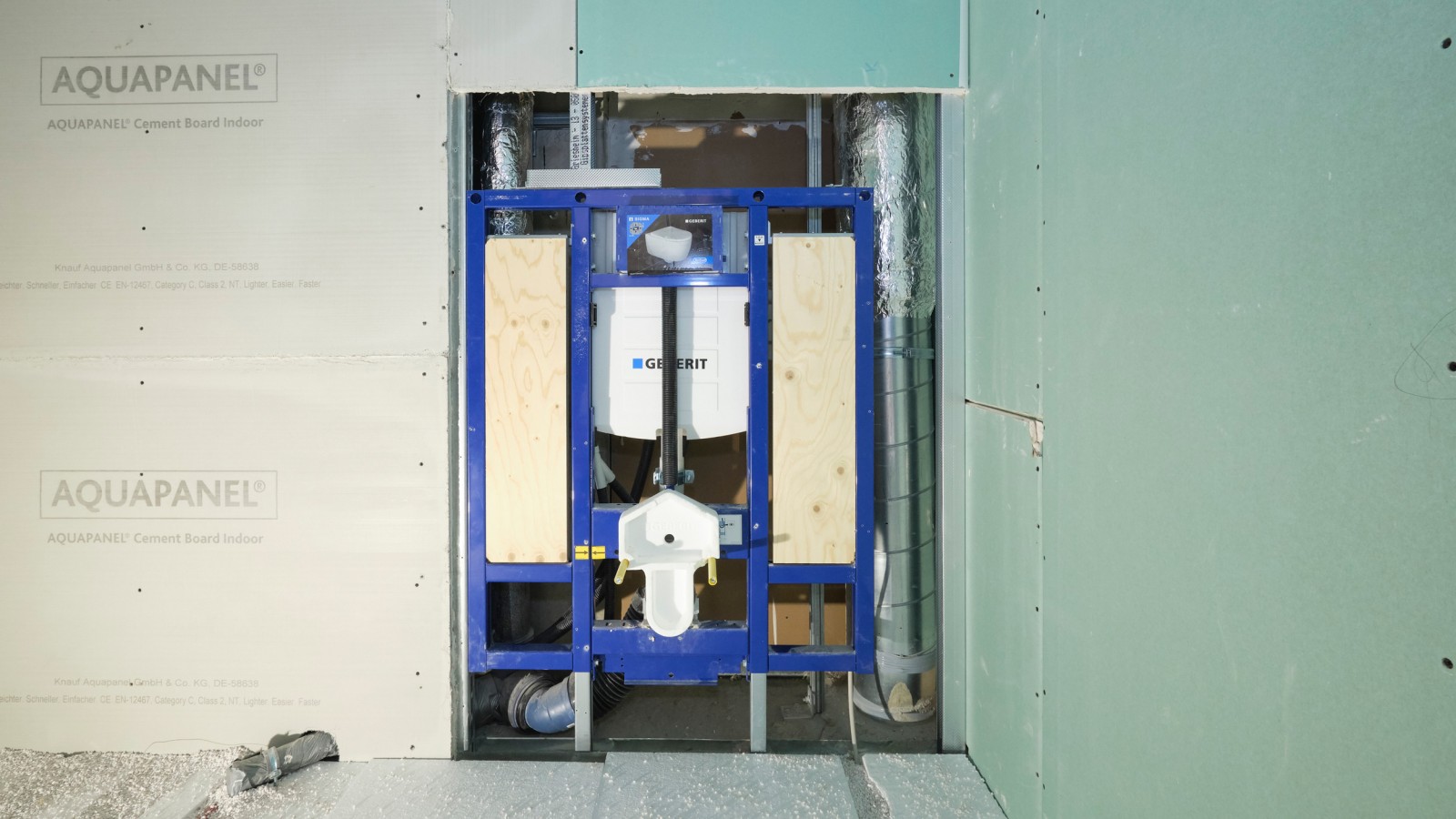 Das Installationssystem Geberit Duofix verfügt über ein spezielles Element für barrierefreie WCs Das Installationssystem Geberit Duofix verfügt über ein spezielles Element für barrierefreie WCs