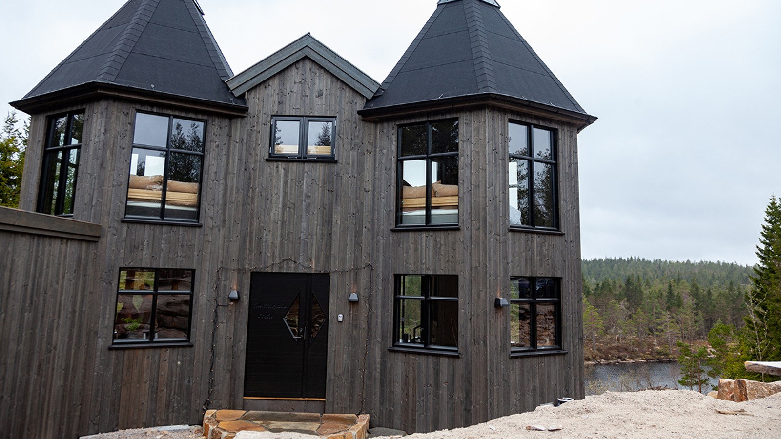Die Turmspitzen des Fairytale Castle erinnern an ein Märchen
