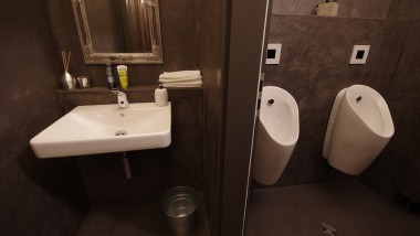 Geberit Smyle Waschtisch, Urinalsystem Geberit Preda Geberit Smyle Waschtisch, Urinalsystem Geberit Preda