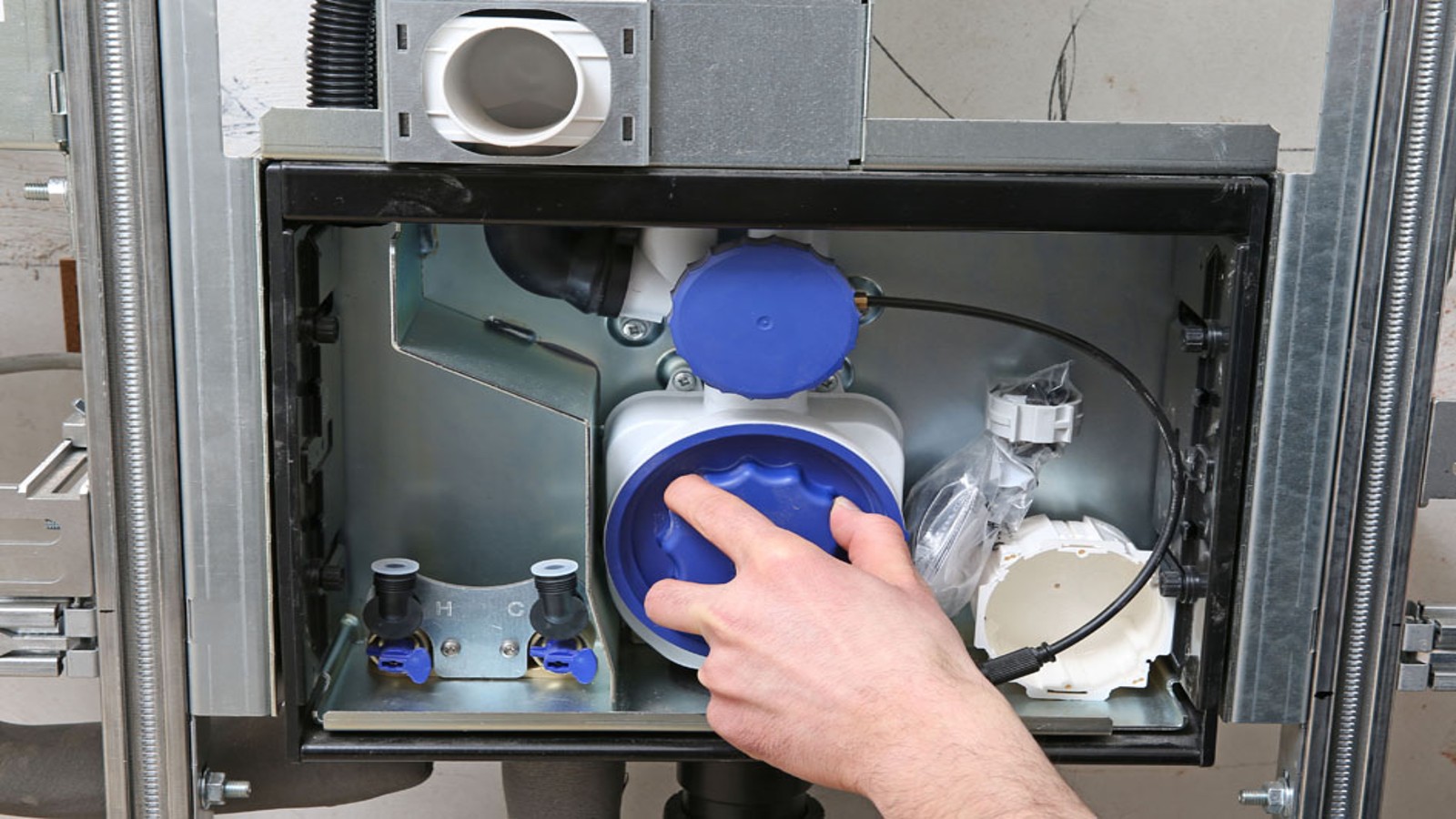 Funktionsbox des Geberit ONE Waschtischs