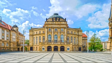 Opernhaus Chemnitz (© Opernhaus Chemnitz / Nasser Hashemi) Opernhaus Chemnitz (© Opernhaus Chemnitz / Nasser Hashemi)