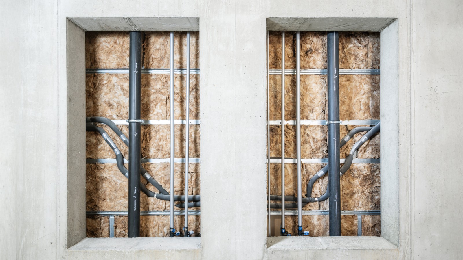 Geberit FlowFit für die Trinkwasserversorgung und Geberit Silent-Pro und Silent-PP für die Entwässerung Geberit FlowFit für die Trinkwasserversorgung und Geberit Silent-Pro und Silent-PP für die Entwässerung