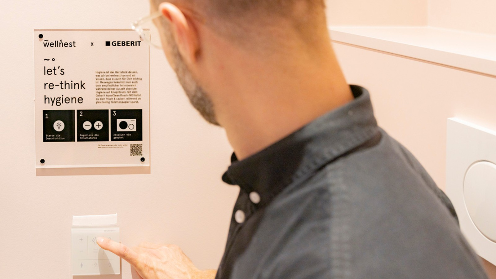 Im wellnest kommt das Wandbedienpanel zur Nutzung der Geberit AquaClean Dusch-WCs zum Einsatz. Im wellnest kommt das Wandbedienpanel zur Nutzung der Geberit AquaClean Dusch-WCs zum Einsatz.