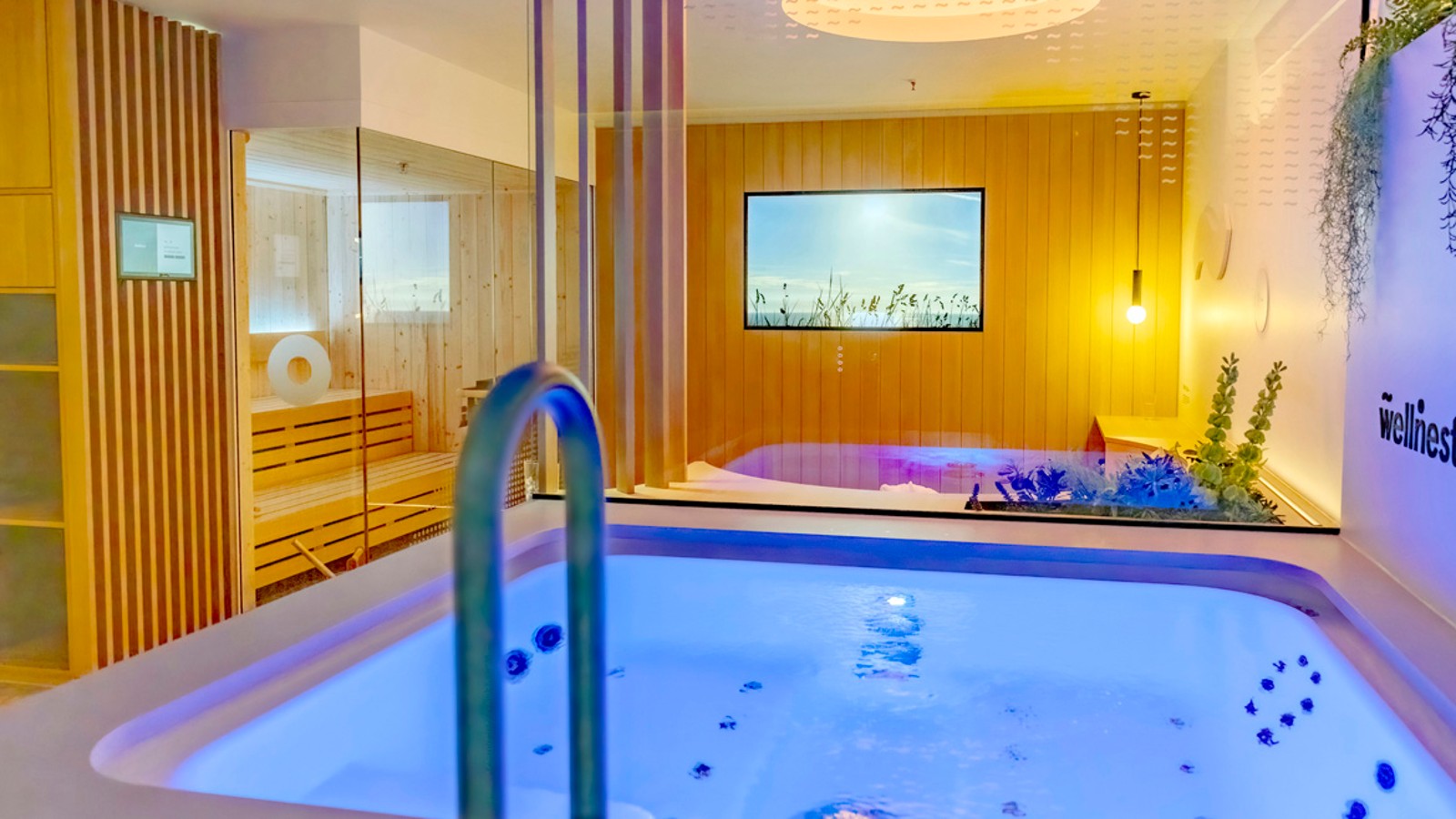 Spa-Bereich des wellnest in Bonn. Spa-Bereich des wellnest in Bonn.