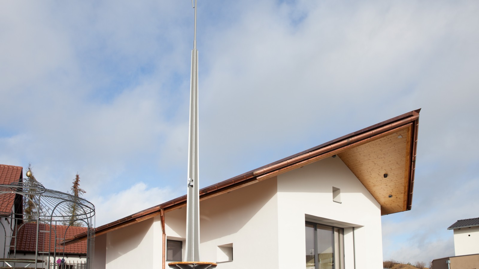 Außenansicht auf das erste autarke Wohnhaus seiner Art. Außenansicht auf das erste autarke Wohnhaus seiner Art.