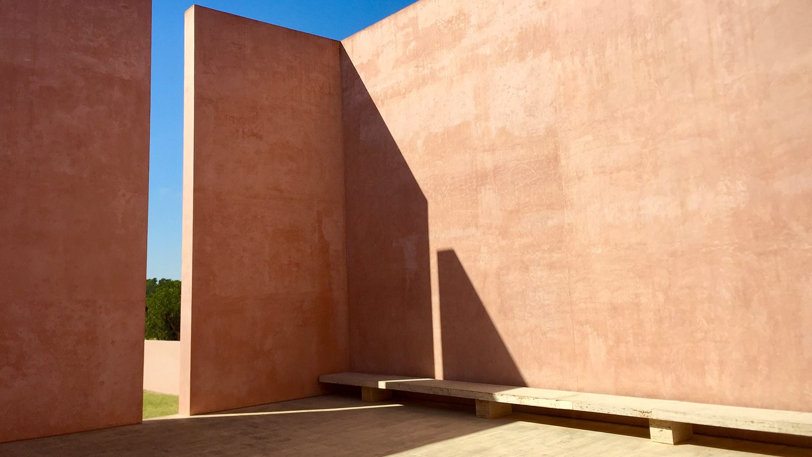 Vielfältige Gestaltung zur Verbindung von Objekt und Oberfläche Vielfältige Gestaltung zur Verbindung von Objekt und Oberfläche