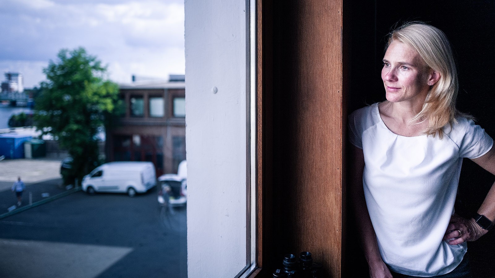 Julia Erdmann in ihrem Hamburger Büro: “Als Architektin geht es mir immer um den Ort, nicht nur die Hülle.” Julia Erdmann in ihrem Hamburger Büro: “Als Architektin geht es mir immer um den Ort, nicht nur die Hülle.”