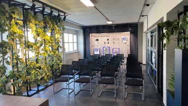 Raum für individuelle Seminare im Keramikwerk von Geberit in Haldensleben.
