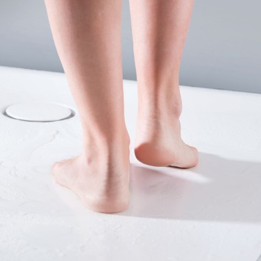 Geberit Setaplano mit rutschhemmender Oberfläche Geberit Setaplano mit rutschhemmender Oberfläche