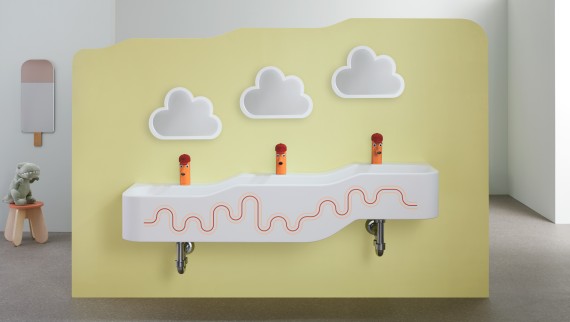 Geberit Bambini Wasch- und Spiellandschaft in Karminrot und Orange