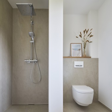 Begehbare Dusche mit Duschrinne Geberit CleanLine80