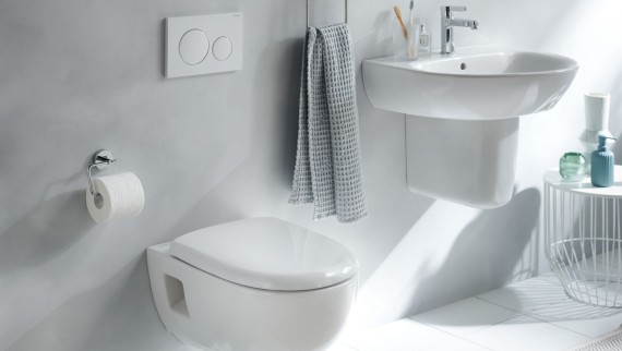 Geberit Renova Wand-WC und Waschtisch mit Halbsäule Geberit Renova Wand-WC und Waschtisch mit Halbsäule