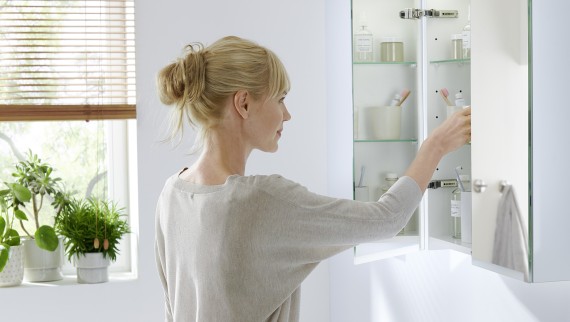 Der Geberit Option Spiegelschrank bietet viel Stauraum Der Geberit Option Spiegelschrank bietet viel Stauraum