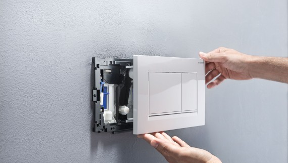 Weiße Sigma20 Betätigungsplatte (© Geberit) Weiße Sigma20 Betätigungsplatte (© Geberit)