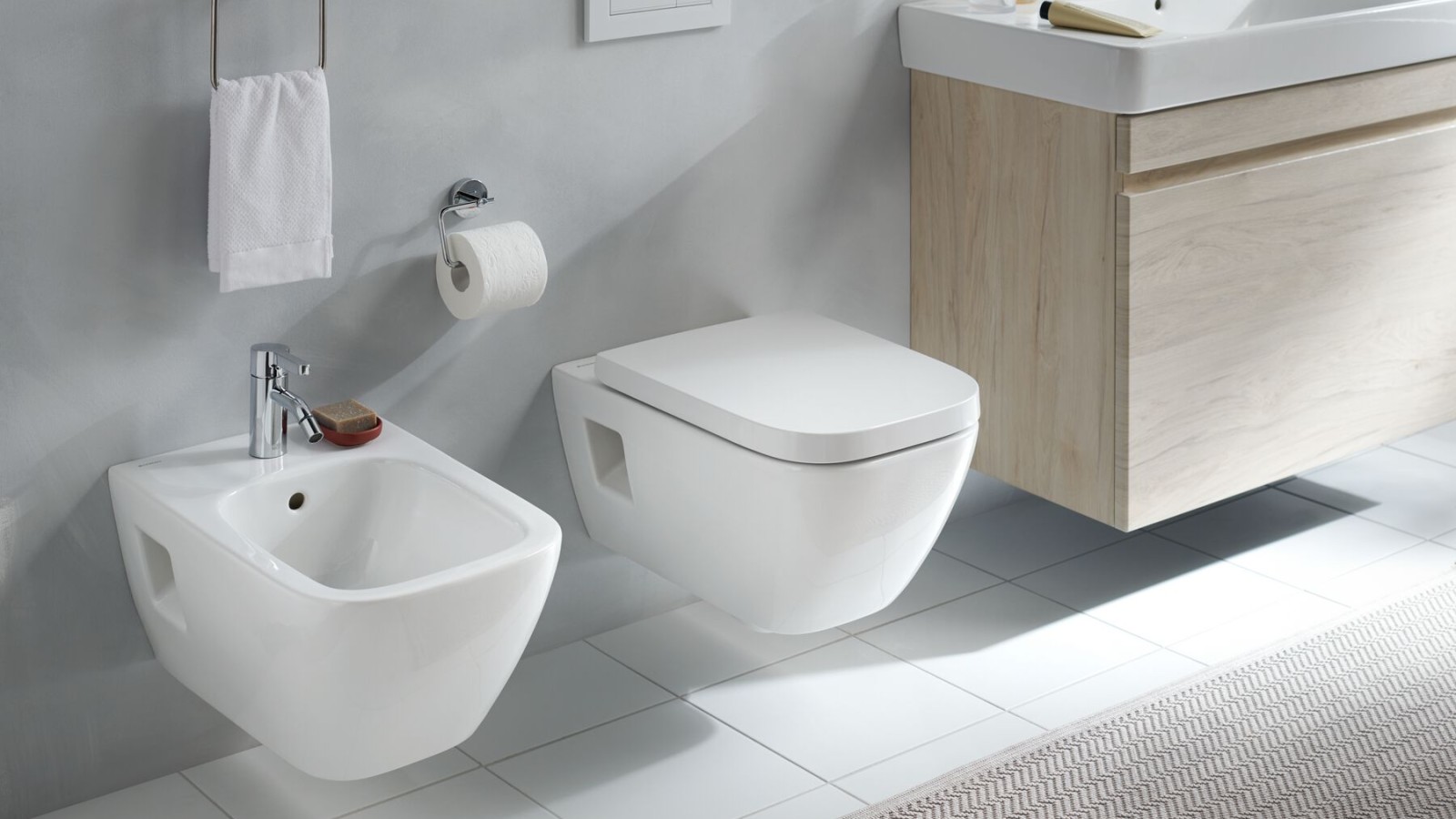 Geberit Renova Plan WC und Bidet mit Überlauf Geberit Renova Plan WC und Bidet mit Überlauf