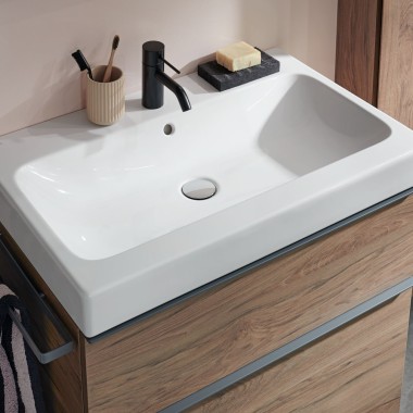 Geberit iCon klassischer Waschtisch mit Unterschrank Geberit iCon klassischer Waschtisch mit Unterschrank