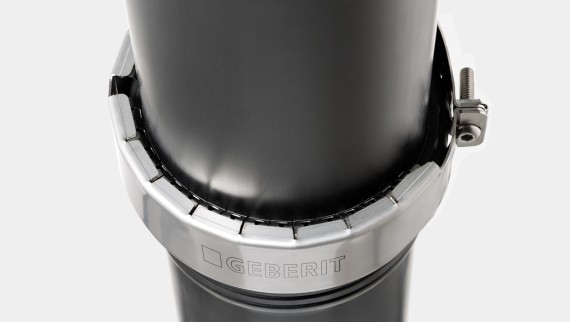 Geberit Haltekralle für eine längskraftschlüssige Verbindung