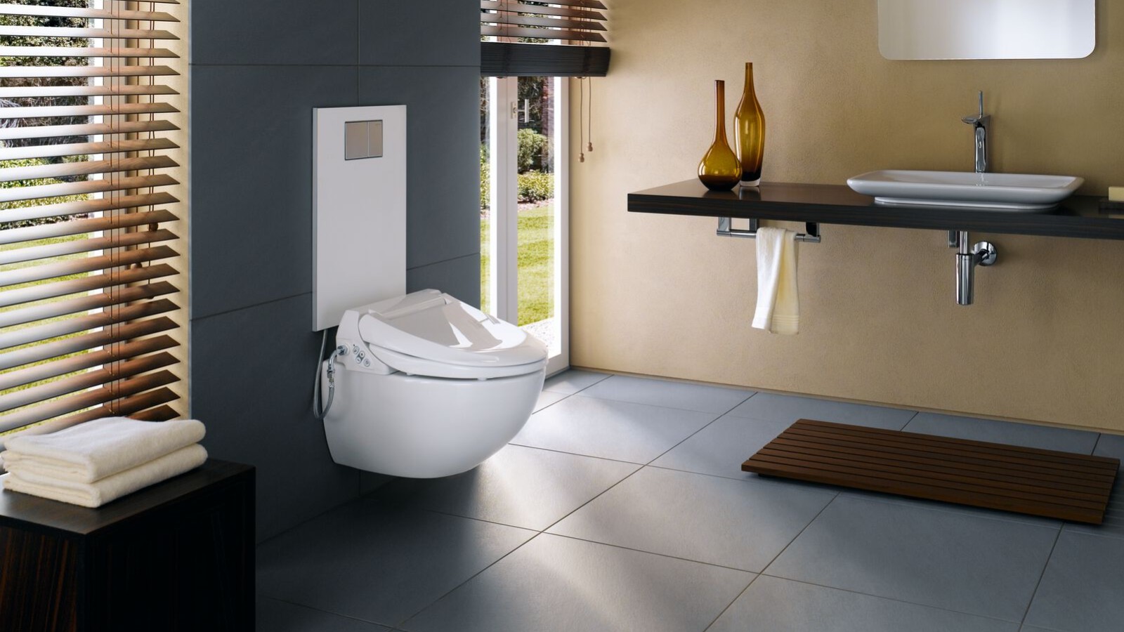 Geberit AquaClean 4000 mit Designplatte Geberit AquaClean 4000 mit Designplatte