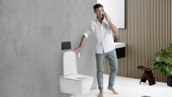 Geberit AquaClean Sela Square mit Betätigungsplatte Geberit Sigma70