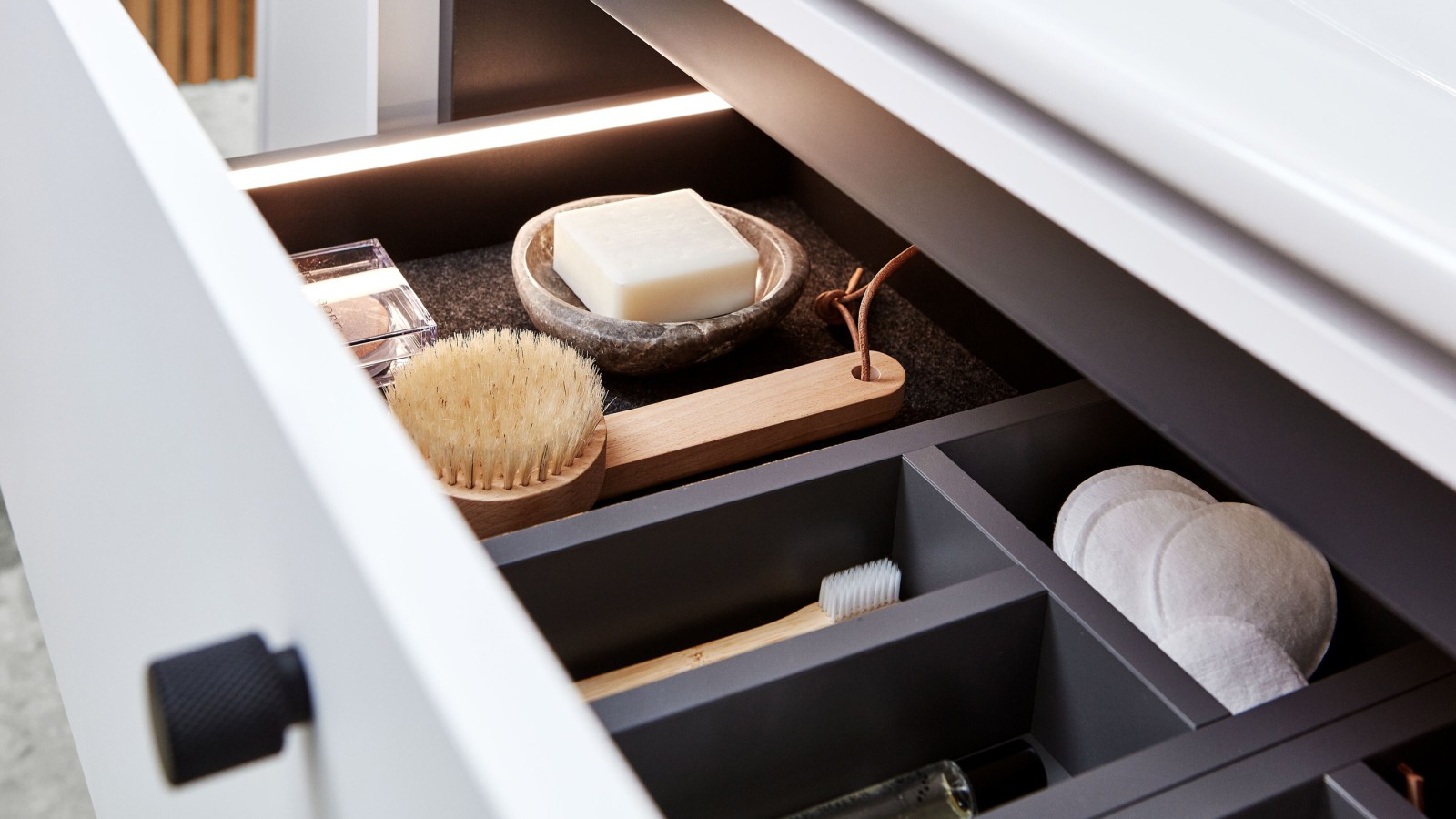 Offener Waschtischunterschrank