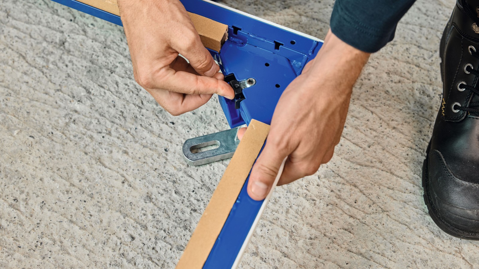 Einklickbare Stützfüsse Einklickbare Stützfüsse