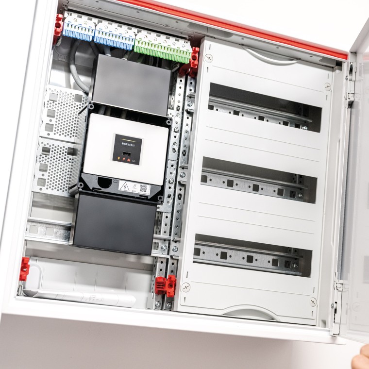 Geberit Gateway im Schaltschrank integriert