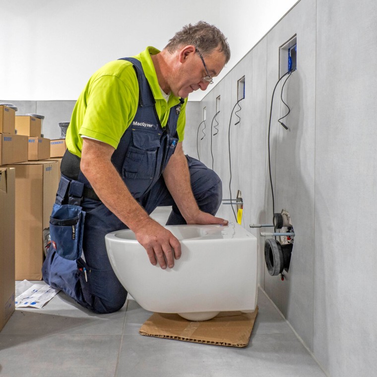 Installation des Geberit Acanto WCs