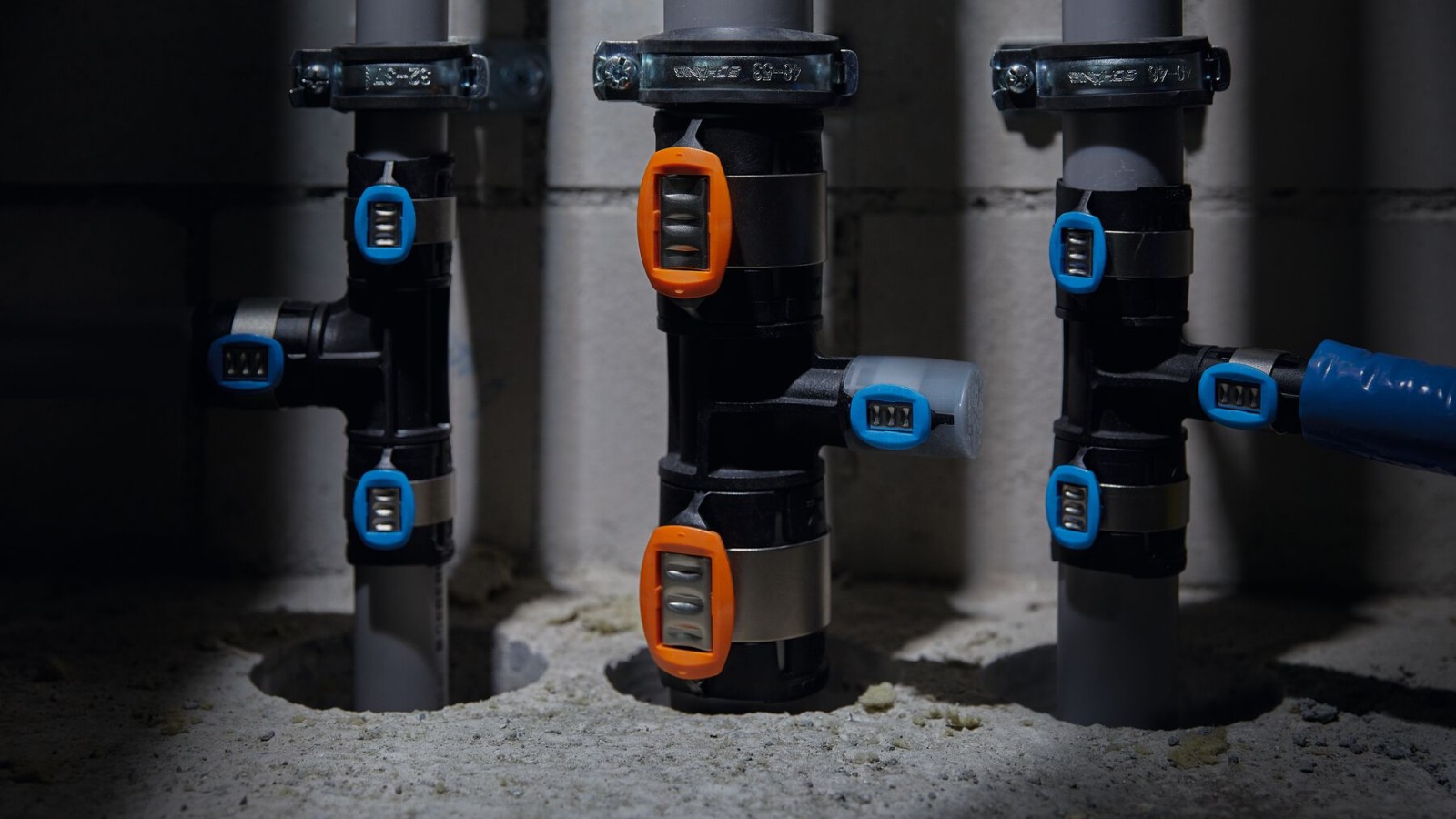 Auch im Dunkeln sind unverpresste Verbindungen gut zu erkennen