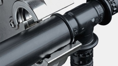 Die Pressbackenführung macht falsches Ansetzen bei Geberit Mepla nahezu unmöglich
