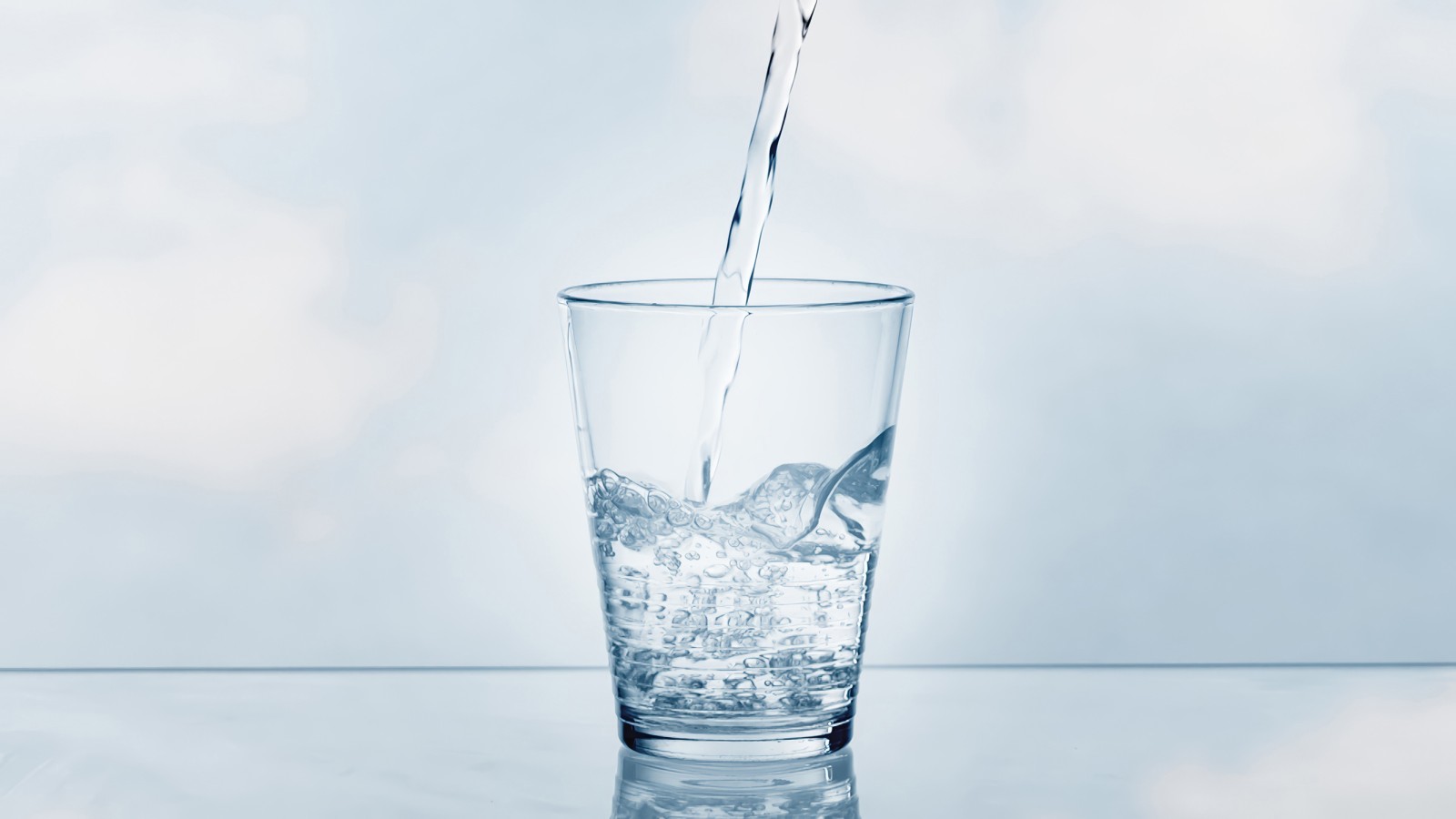 Trinkwasserhygiene mit dem Geberit Hygienesystem (© 2024 winyuu/Shutterstock)
