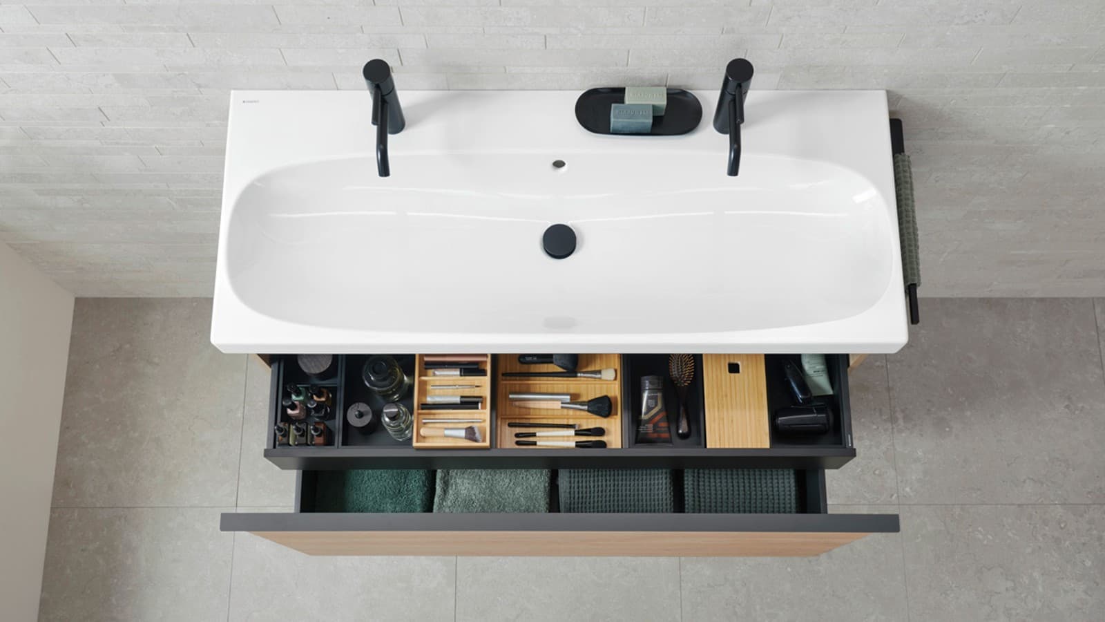 Waschtisch mit offenem Unterschrank der Badserie Geberit Acanto Waschtisch mit offenem Unterschrank der Badserie Geberit Acanto