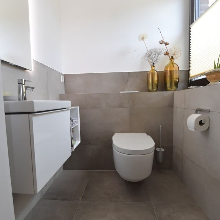 Helles und geräumiges Gästebad Helles und geräumiges Gästebad