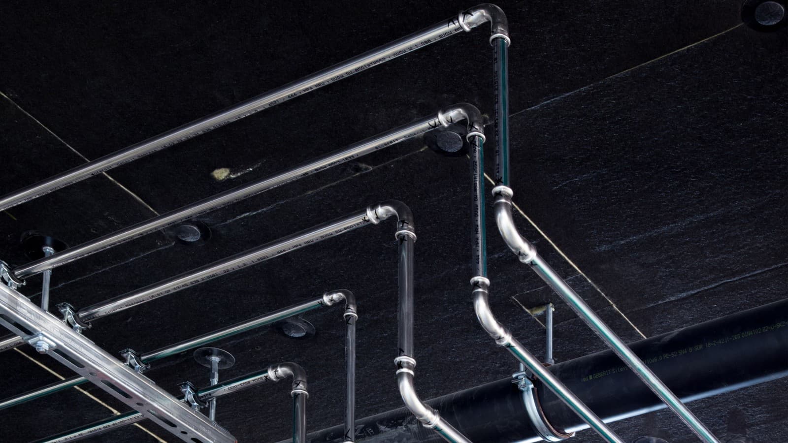 Geberit Mapress Edelstahl und C-Stahl Rohrleitungen Geberit Mapress Edelstahl und C-Stahl Rohrleitungen