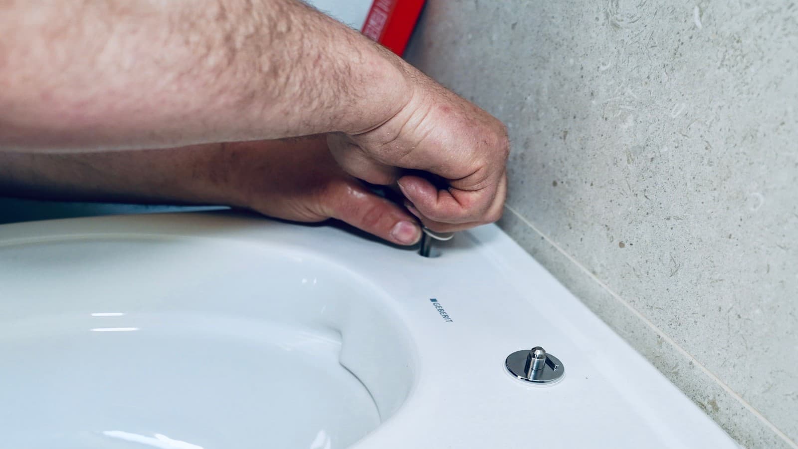 Installation des Geberit ONE WCs Installation des Geberit ONE WCs