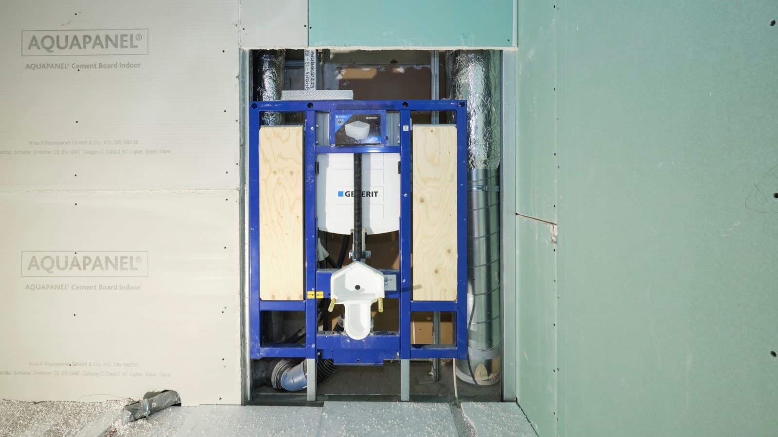 Das Installationssystem Geberit Duofix verfügt über ein spezielles Element für barrierefreie WCs Das Installationssystem Geberit Duofix verfügt über ein spezielles Element für barrierefreie WCs