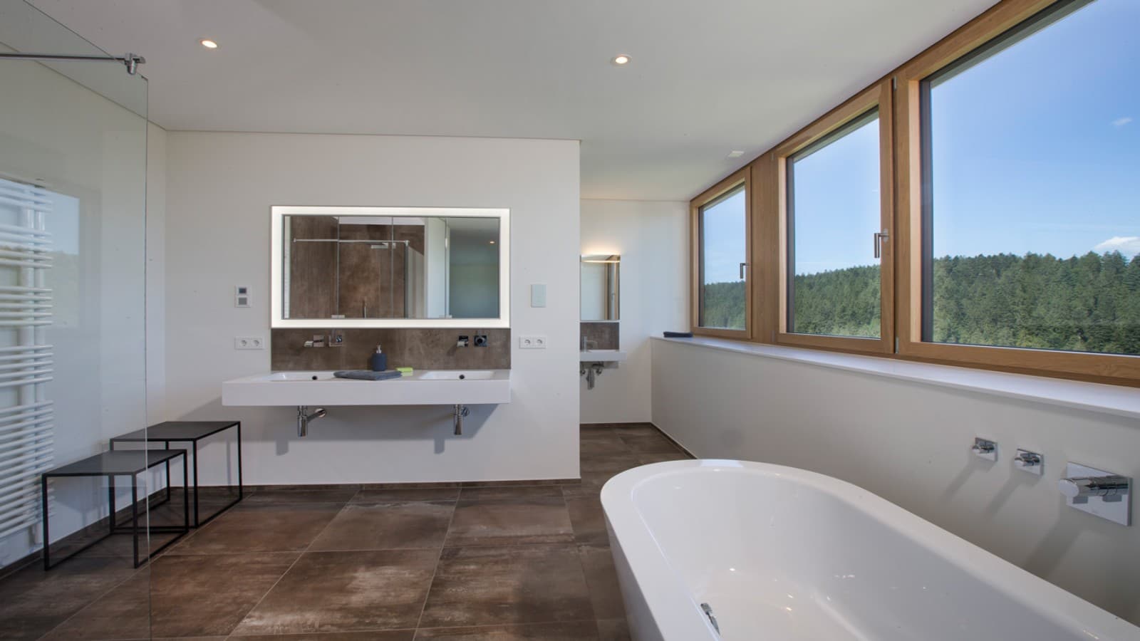 Trennwand zwischen WC und Bad mit Installationssystem Geberit GIS, Parkside Freudenstadt Trennwand zwischen WC und Bad mit Installationssystem Geberit GIS, Parkside Freudenstadt