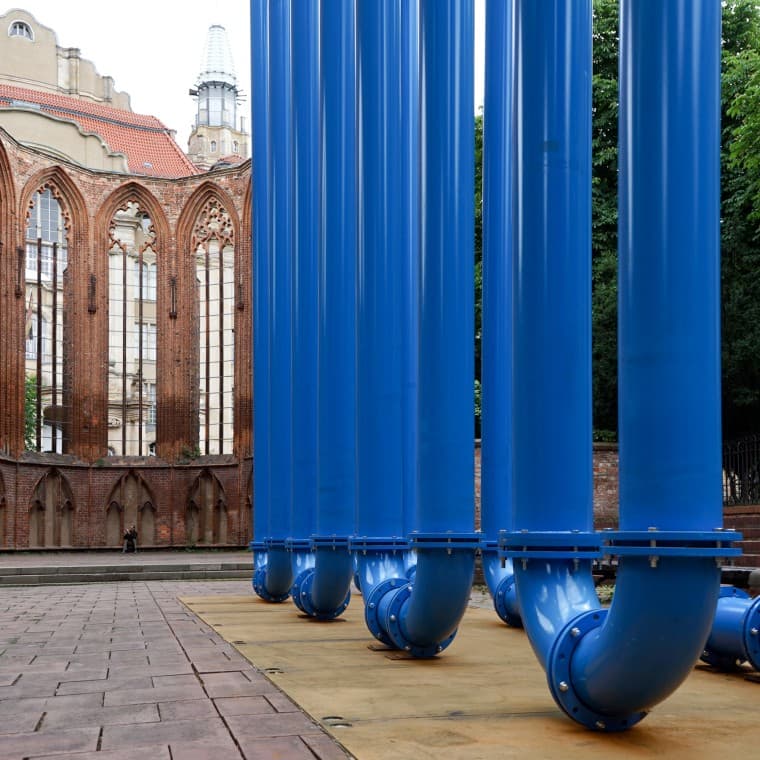 "Radiator" in der Franziskaner-Klosterkirche im Berliner Ortsteil Mitte (© Studio Candy Lenk Berlin in Kooperation mit Anna Borgmann) "Radiator" in der Franziskaner-Klosterkirche im Berliner Ortsteil Mitte (© Studio Candy Lenk Berlin in Kooperation mit Anna Borgmann)