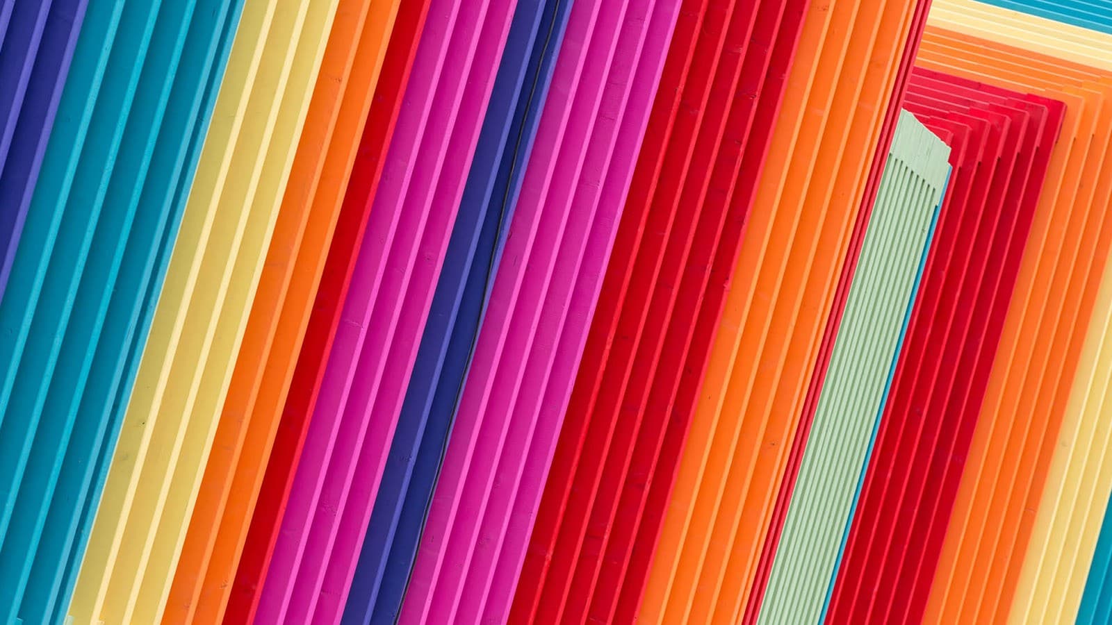 Darkos Werk „Abweg“ am Hauptbahnhof Hannover, 2018 Darkos Werk „Abweg“ am Hauptbahnhof Hannover, 2018