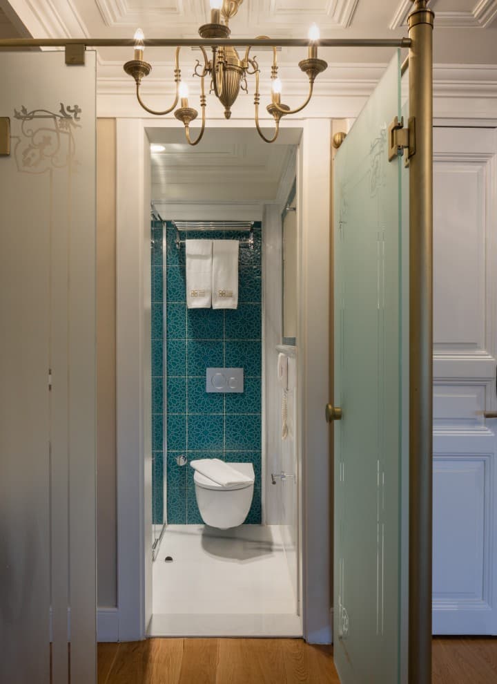 Für modernen Komfort in den Gästebädern des Hotel Turkish House sorgt Geberit. (© Hotel Turkish House) Für modernen Komfort in den Gästebädern des Hotel Turkish House sorgt Geberit. (© Hotel Turkish House)