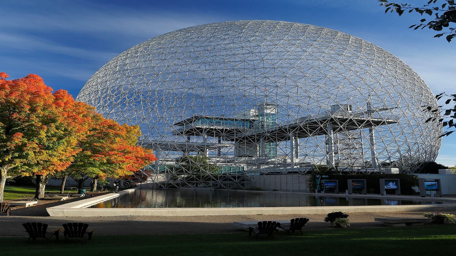 US-Pavillon Biosphère zur Expo 67 von R. Buckminster Fuller US-Pavillon Biosphère zur Expo 67 von R. Buckminster Fuller
