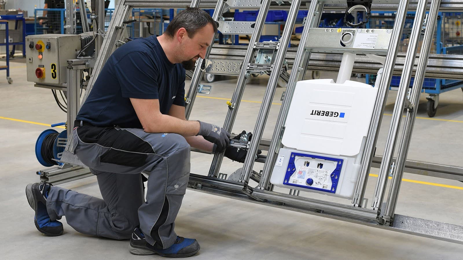 Das GIS Tragsystem inklusive aller Montageelemente bietet sich an, wenn die Verrohrung auf der Baustelle erfolgen soll. Das GIS Tragsystem inklusive aller Montageelemente bietet sich an, wenn die Verrohrung auf der Baustelle erfolgen soll.