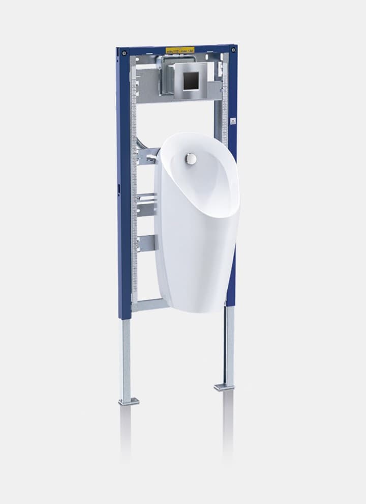 Eine Elektroleistung – Die berührungslose Spülauslösung der Urinale Geberit Preda und Selva für Unterputz-Steuerung ist automatisch möglich. Die elektronische Steuerung ist im Wartungsfall von vorn über die Revisionsöffnung zugänglich. Eine Elektroleistung – Die berührungslose Spülauslösung der Urinale Geberit Preda und Selva für Unterputz-Steuerung ist automatisch möglich. Die elektronische Steuerung ist im Wartungsfall von vorn über die Revisionsöffnung zugänglich.