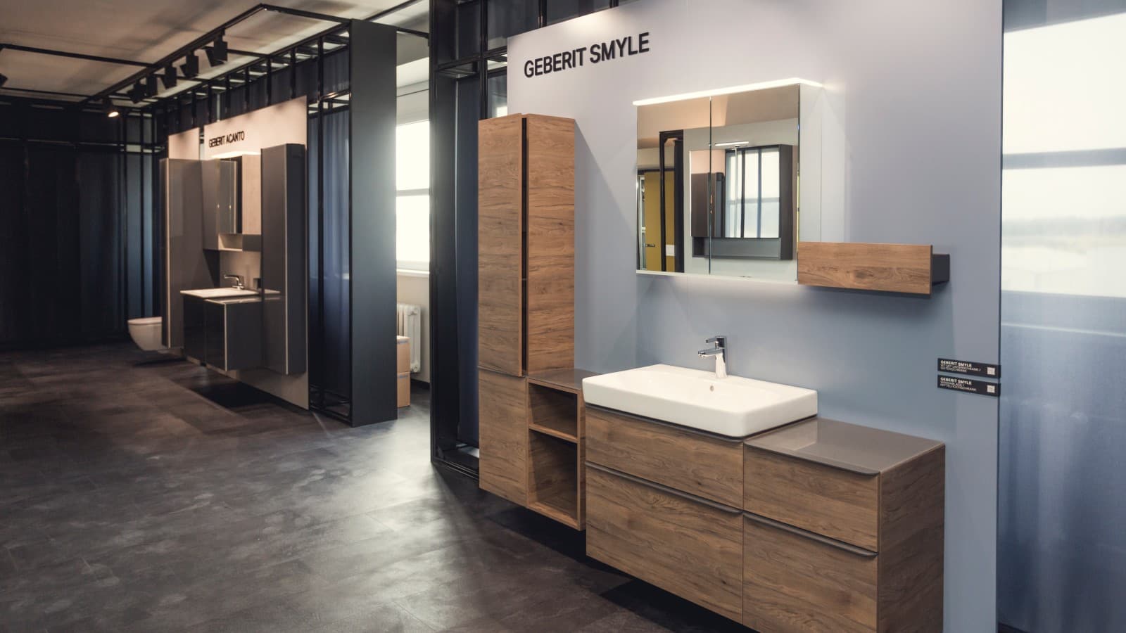 Badserie Geberit Smyle in der Ausstellung des Keramikwerks in Haldensleben. Badserie Geberit Smyle in der Ausstellung des Keramikwerks in Haldensleben.